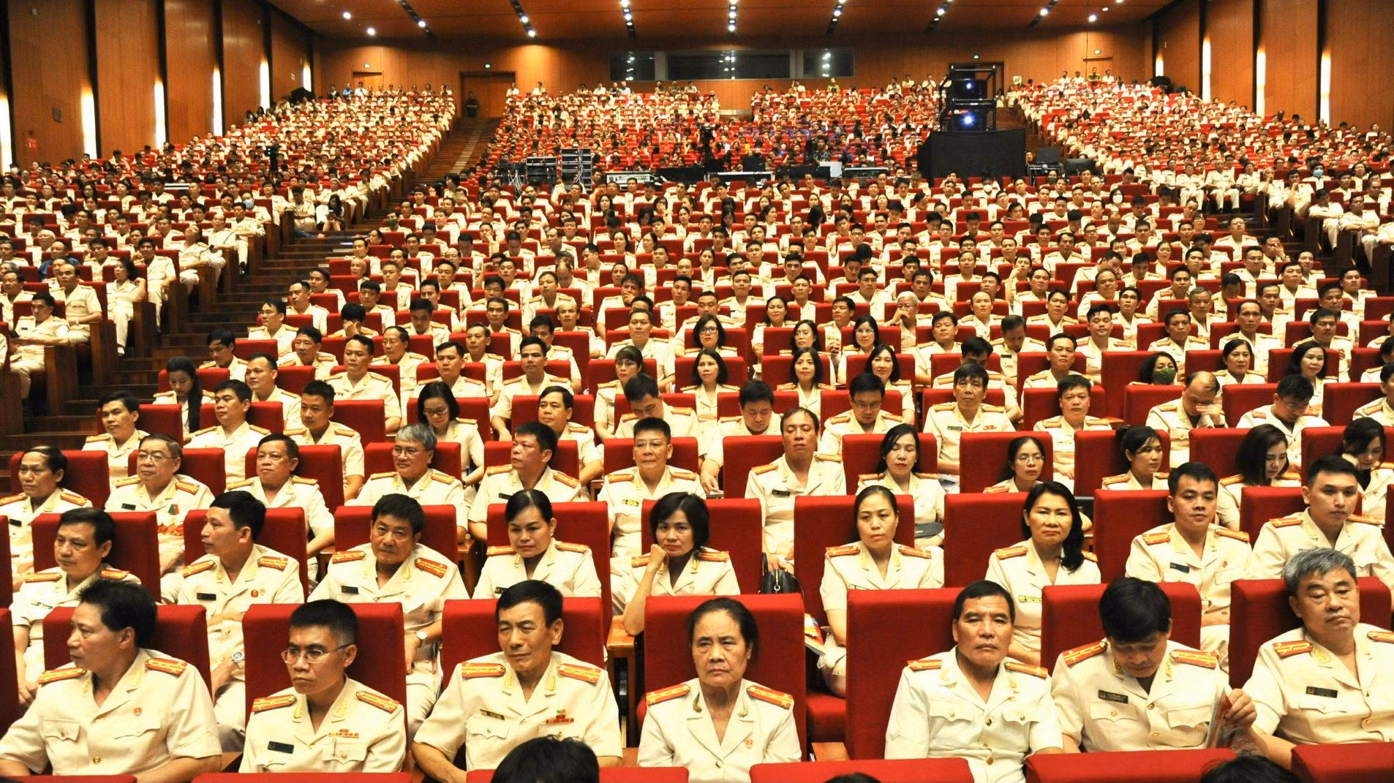 Lễ kỷ niệm 60 năm Ngày Truyền thống lực lượng Cảnh sát nhân dân -0