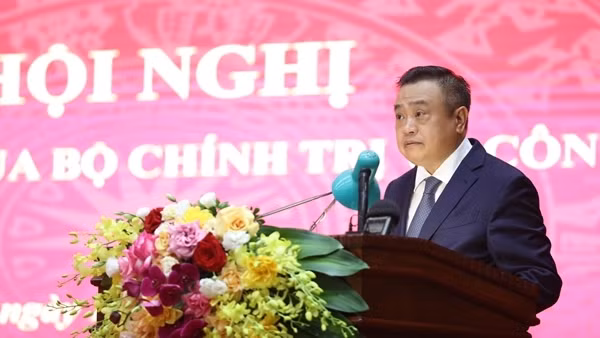Đồng chí Trần Sỹ Thanh giữ chức Phó Bí thư Thành ủy Hà Nội