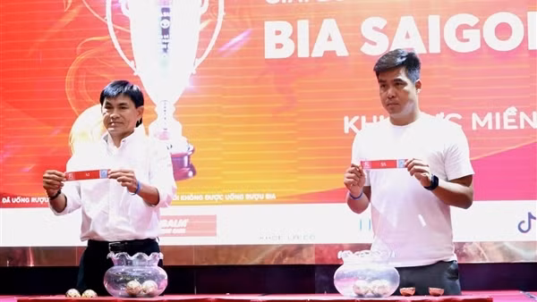 Giải bóng đá 7 người vô địch toàn quốc lần đầu tiên được tổ chức tại miền Tây Nam Bộ