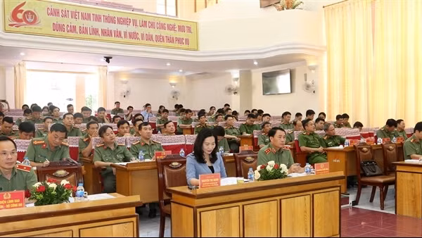 Tọa đàm xây dựng “Xã điển hình về phong trào toàn dân bảo vệ ANTQ” ảnh 3