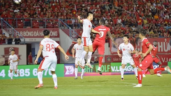 Cuộc đua vô địch V.League 2022 khó lường