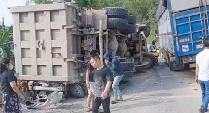 Bên trong những thùng xe cơi nới -0