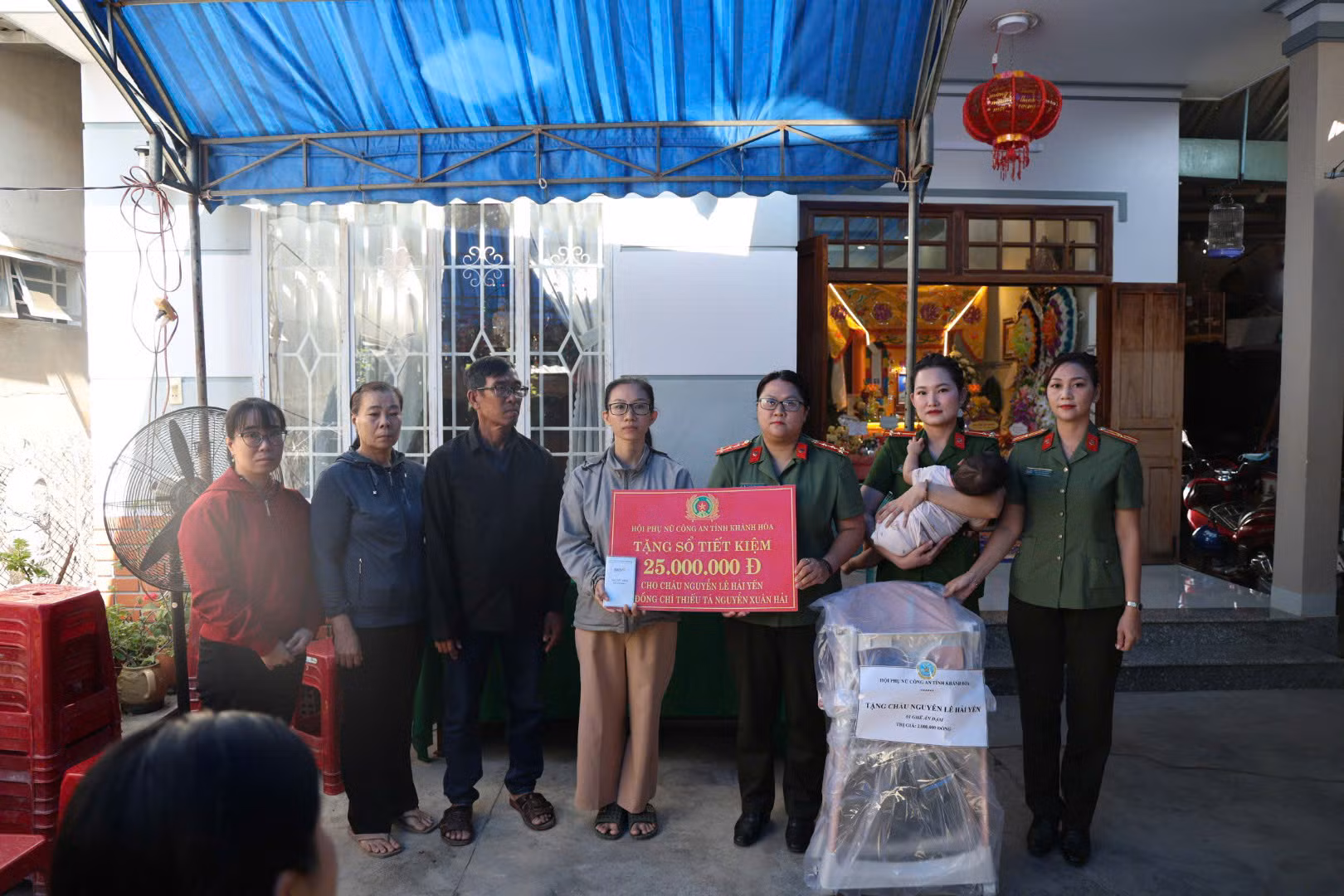 Ký kết giao ước đỡ đầu con gái của cán bộ Công an xã Diên Lâm hy sinh trong khi thi hành công vụ -0