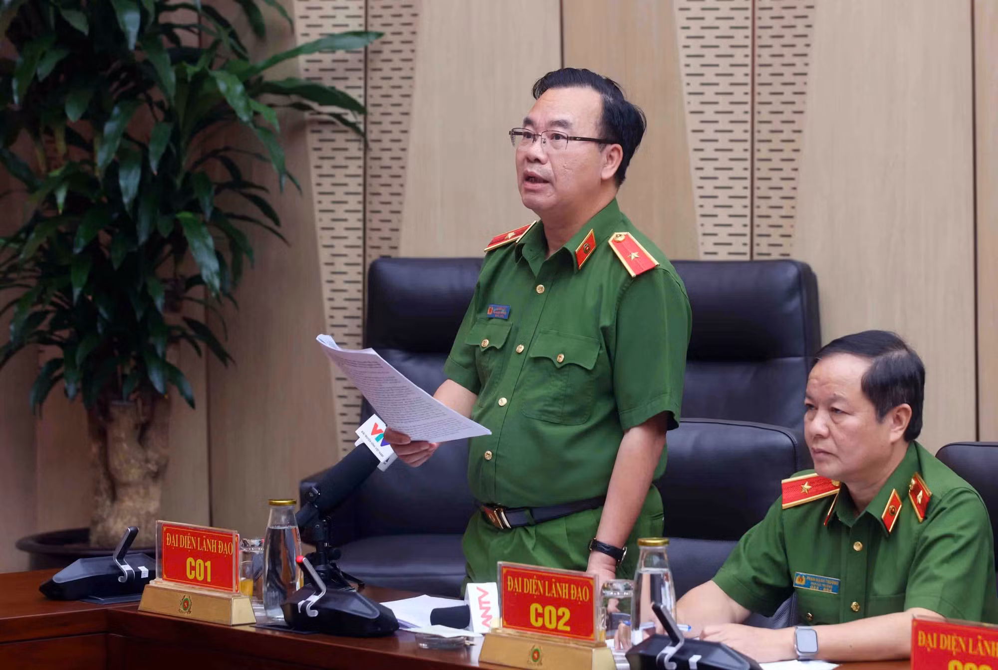 Đang làm rõ hành vi Sản xuất, buôn bán hàng giả đối với Hoàng Hường -0