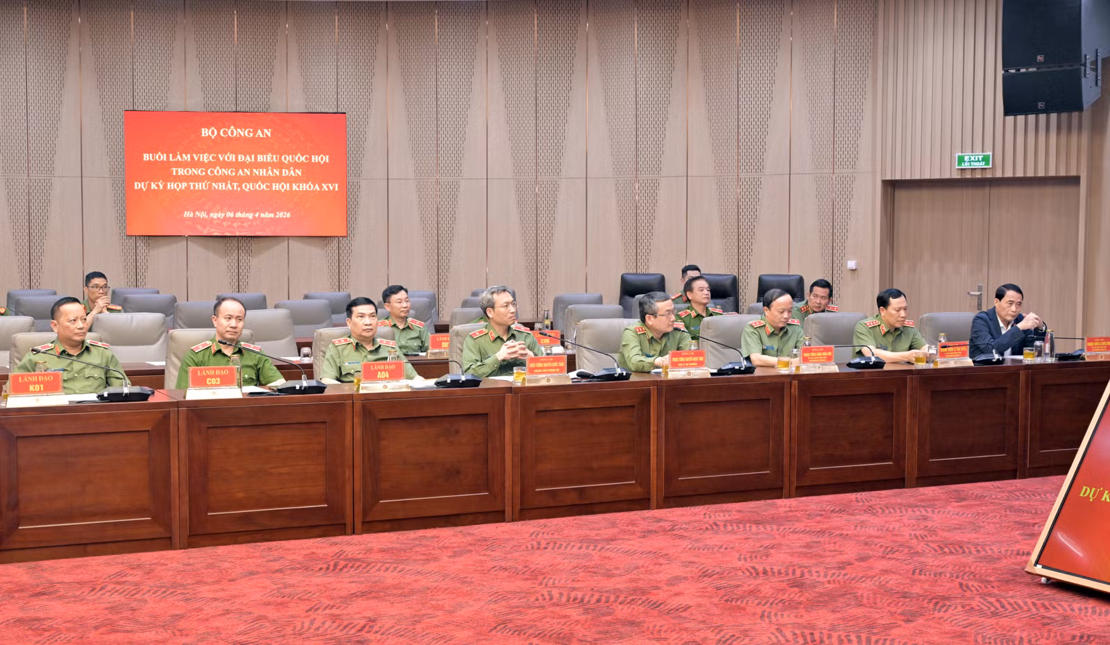 Bộ Công an làm việc với đại biểu Quốc hội trong Công an nhân dân dự Kỳ họp thứ Nhất, Quốc hội khoá XVI -5