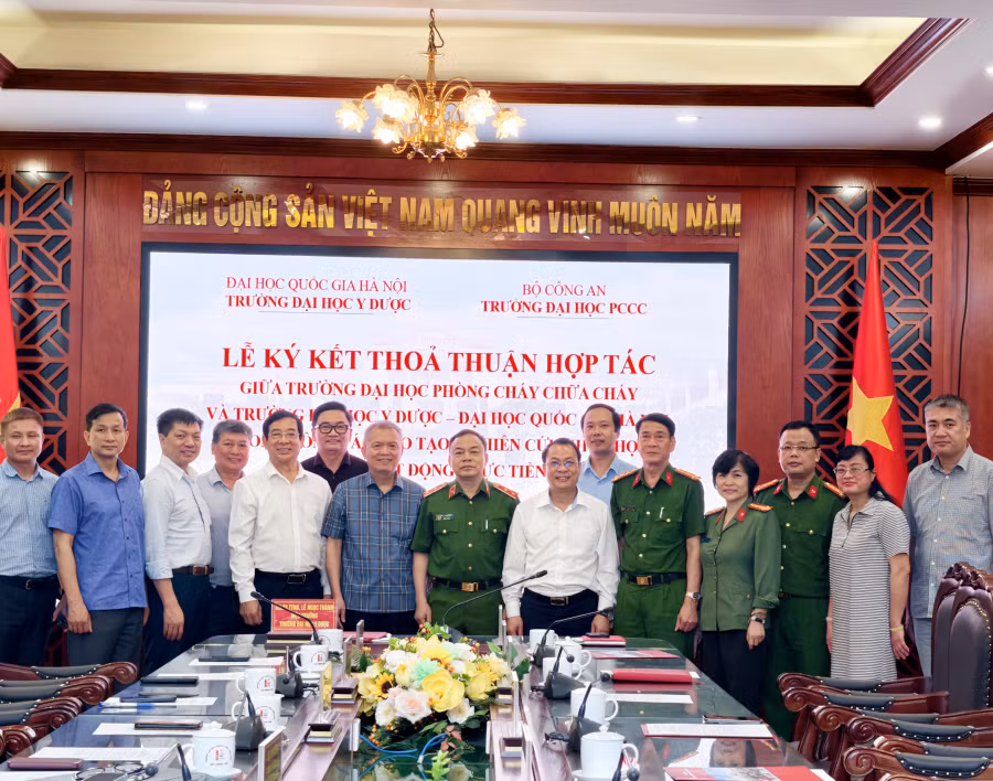 Trường Đại học PCCC và Đại học Y Dược ký kết thỏa thuận hợp tác -0