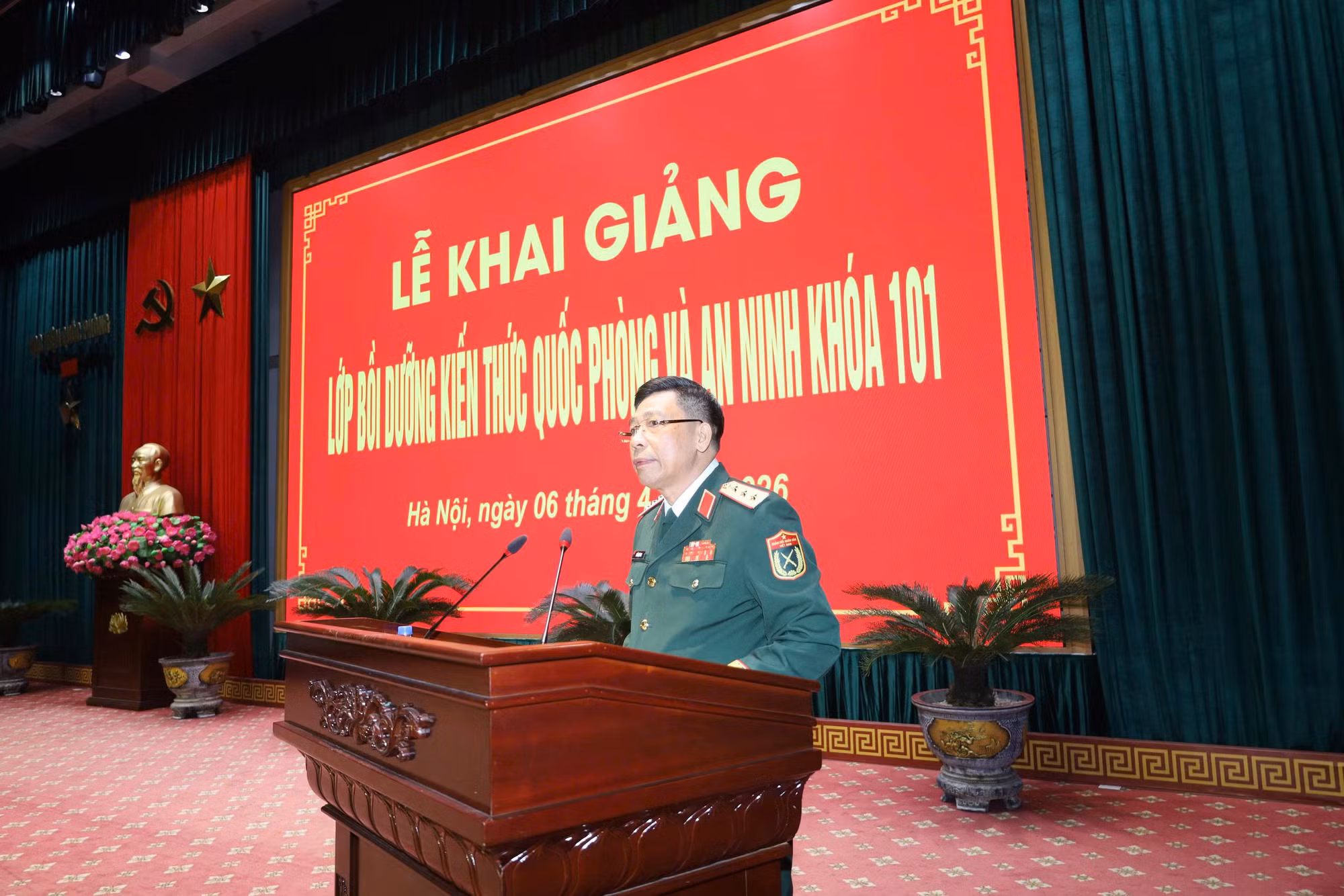 Khai giảng lớp Bồi dưỡng kiến thức quốc phòng an ninh khóa 101 -0