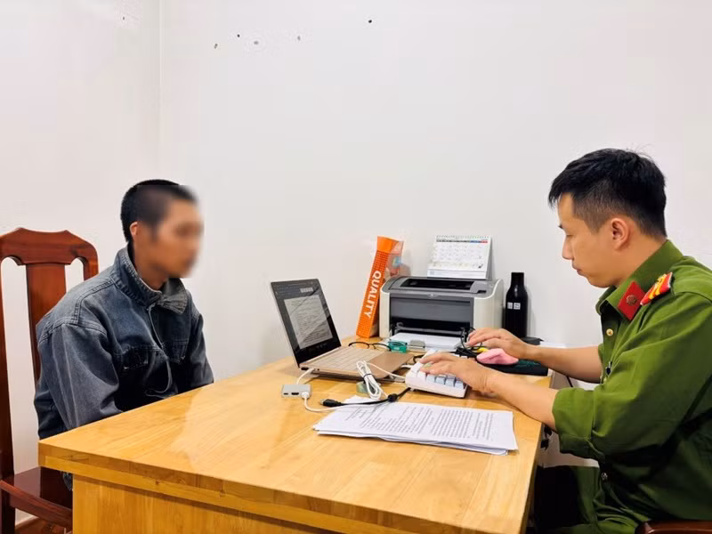 Làm rõ vụ người đàn ông tát thai phụ trước Bệnh viện II Lâm Đồng -0