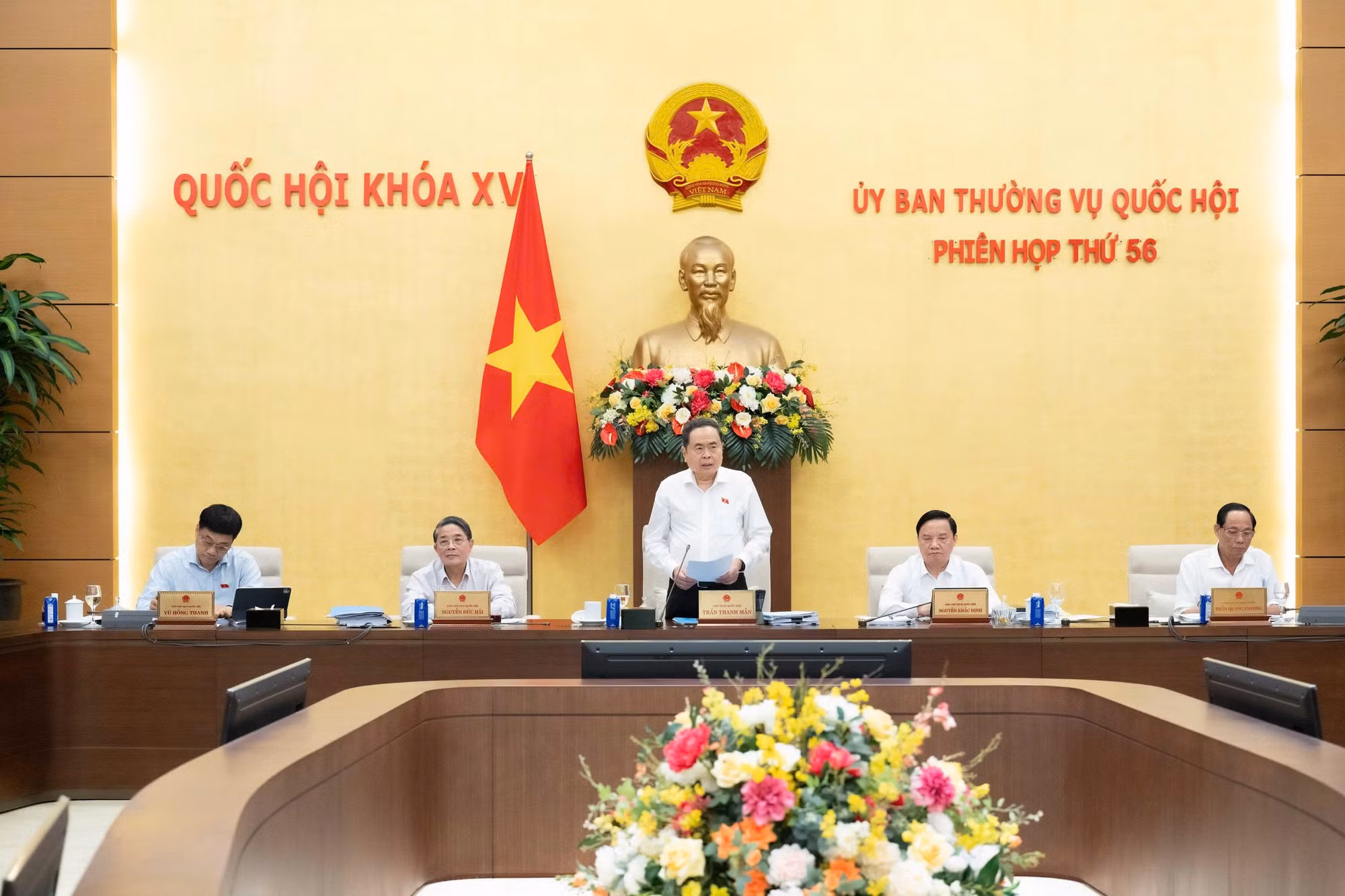 Đánh giá kỹ, bảo đảm tính khả thi, ổn định và lâu dài của chính sách -0