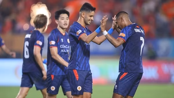 Cuộc đua vô địch V.League 2025/2026: Lợi thế của Công an Hà Nội