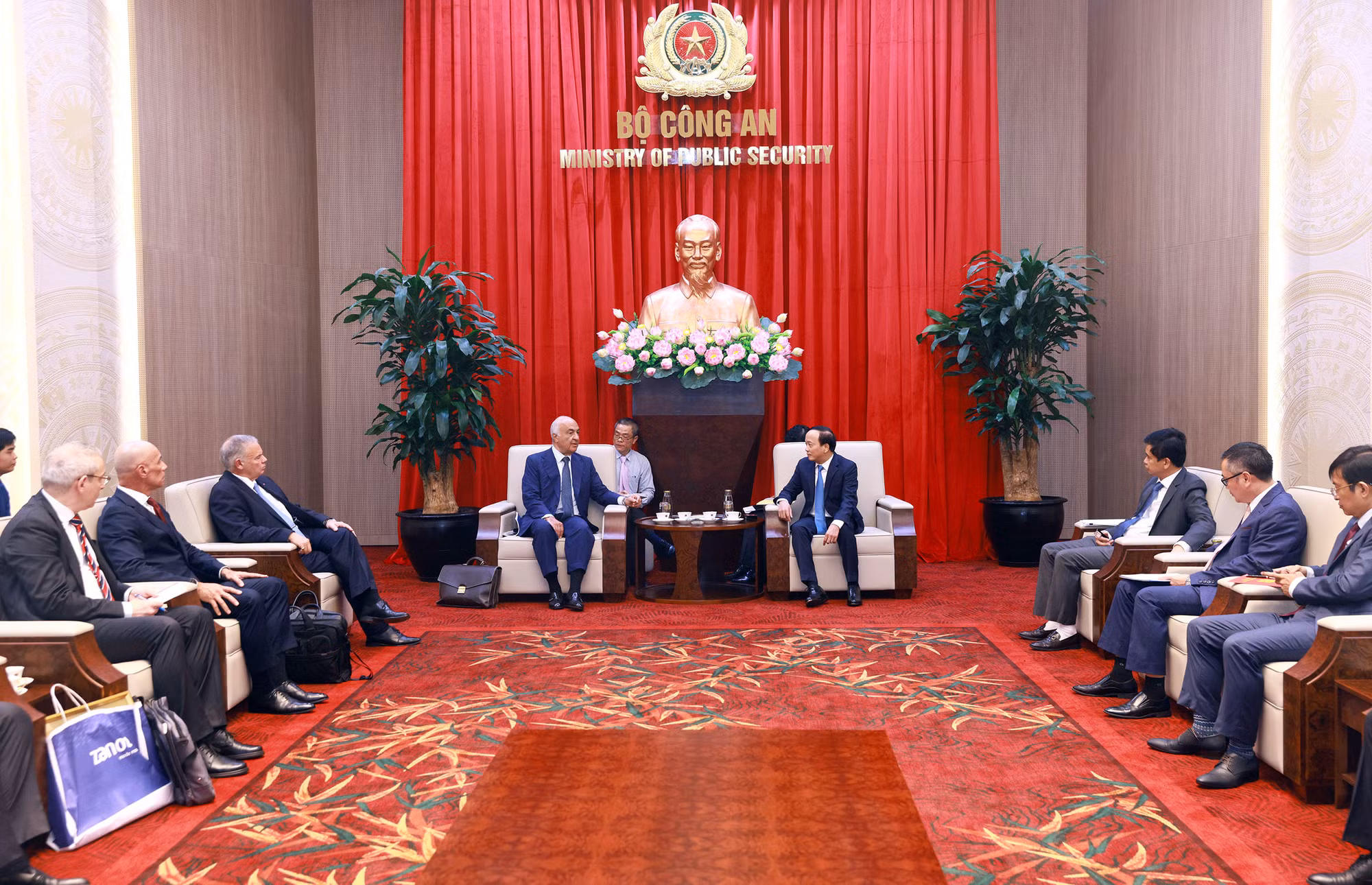 Thúc đẩy hợp tác phát triển công nghiệp an ninh giữa Bộ Công an và Tập đoàn Sicpa -0