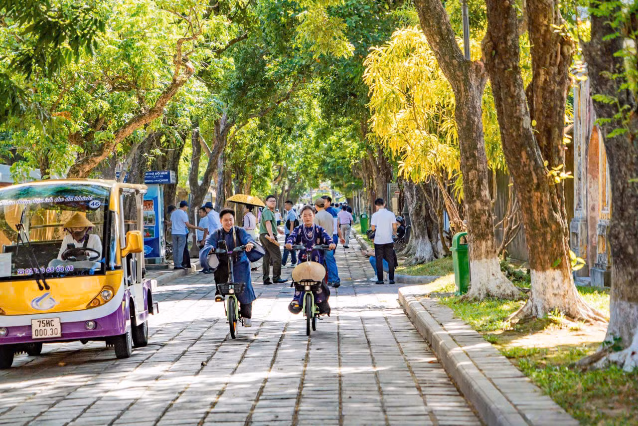 Bài 4: Những điểm đến nổi tiếng của thế giới không tiếng động cơ -1