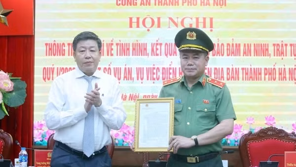 Thủ tướng Chính phủ Phạm Minh Chính gửi Thư khen Công an TP Hà Nội