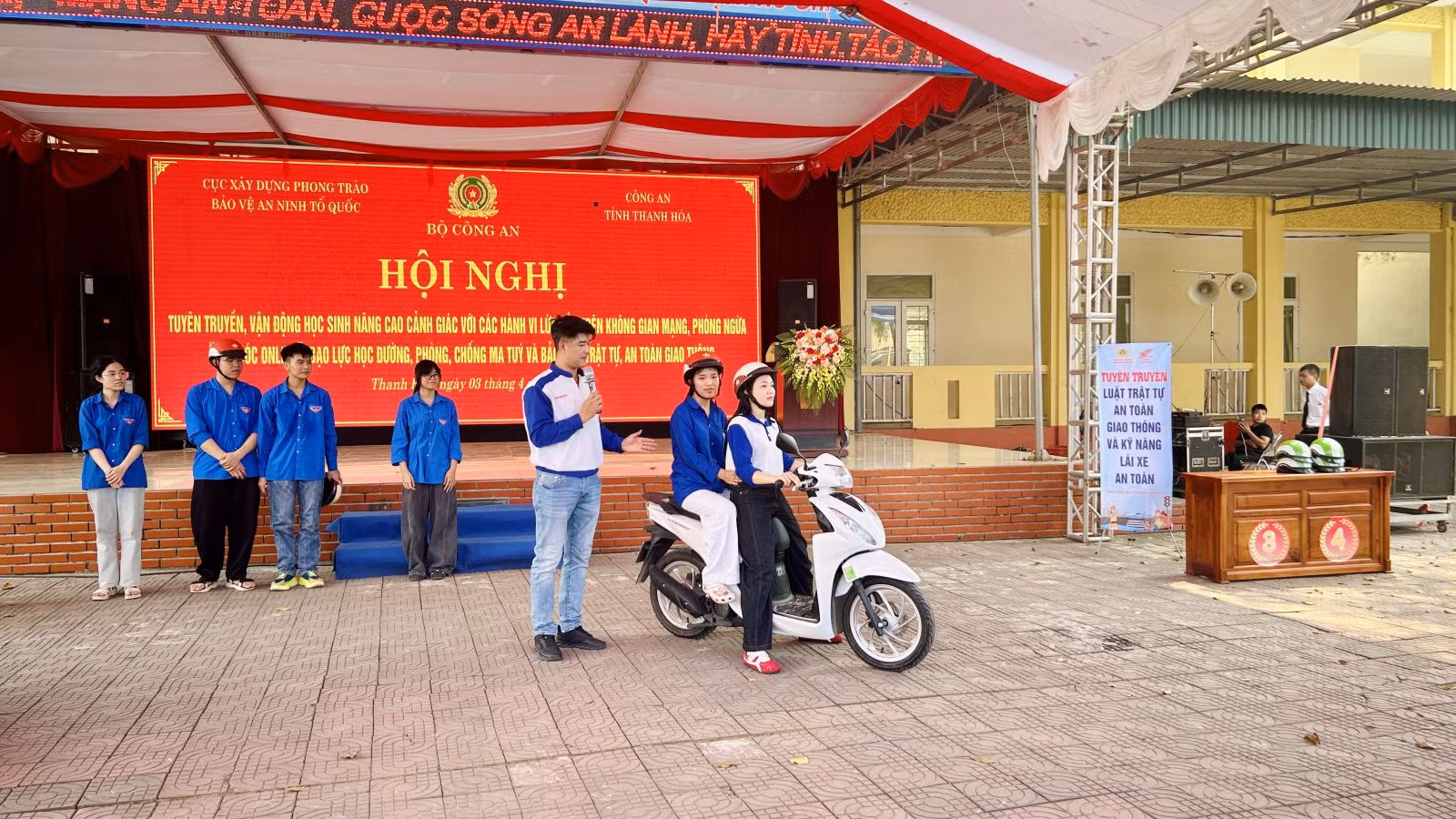 Dựng ‘lá chắn’ an toàn cho học sinh -0