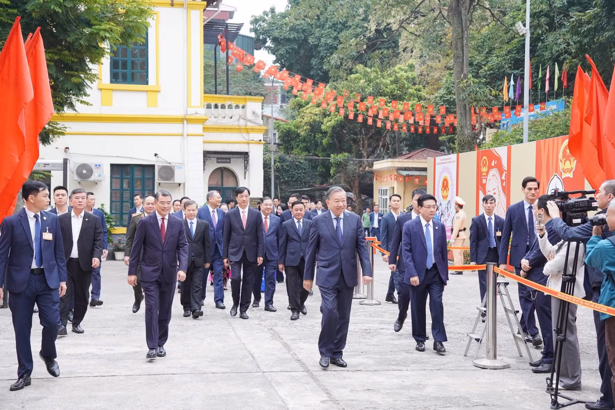 Xây dựng lực lượng tham mưu Cảnh vệ chuyên sâu, tinh, gọn, mạnh, đáp ứng yêu cầu, nhiệm vụ trong kỷ nguyên mới -1