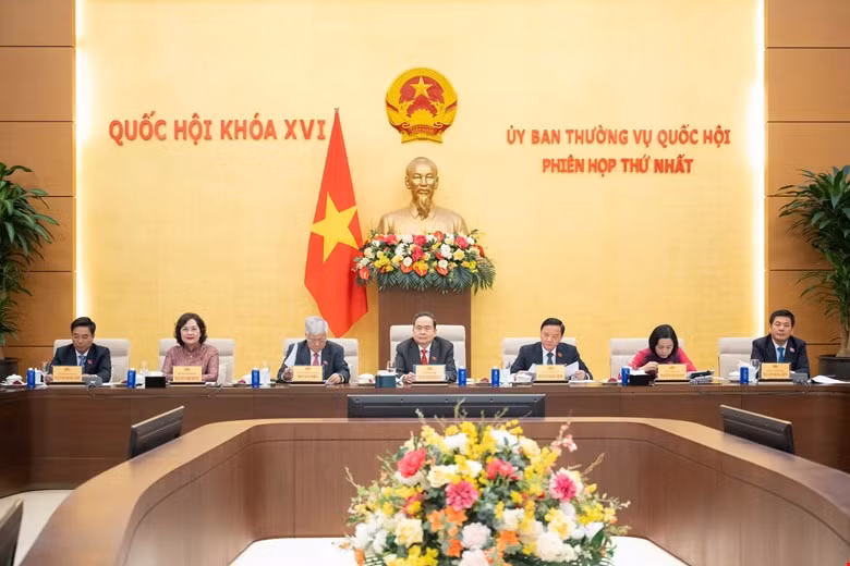 Danh sách 6 đồng chí Phó Chủ tịch Quốc hội khoá XVI vừa được Quốc hội tín nhiệm bầu -0