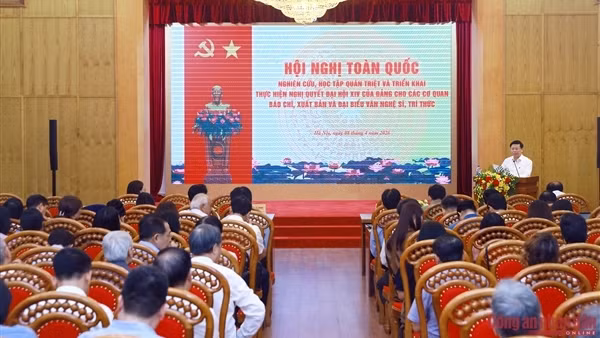 Hội nghị quán triệt nghị quyết Đại hội XIV cho văn nghệ sĩ, trí thức, cơ quan báo chí, xuất bản