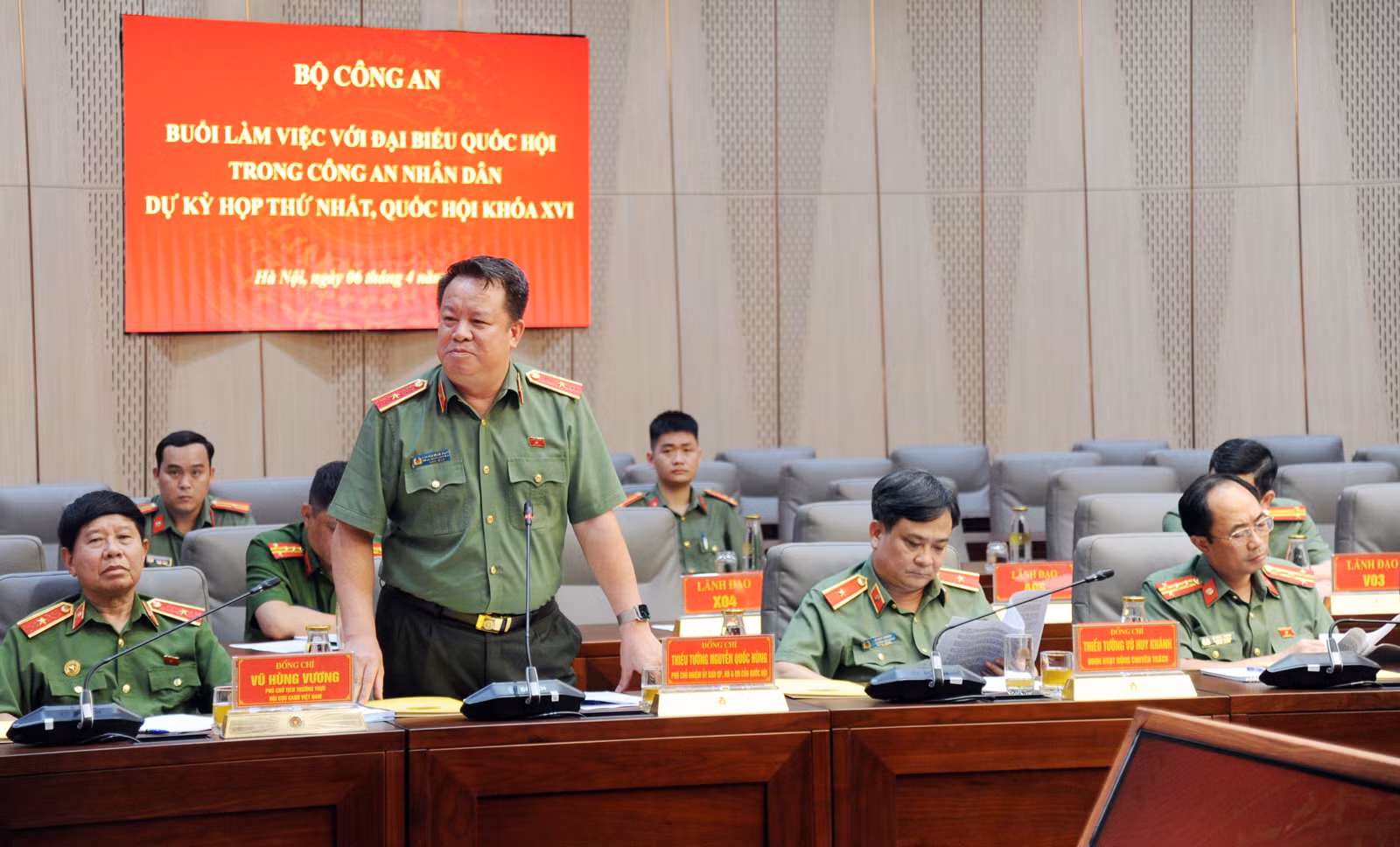 Bộ Công an làm việc với đại biểu Quốc hội trong Công an nhân dân dự Kỳ họp thứ Nhất, Quốc hội khoá XVI ảnh 6 Bộ Công an làm việc với đại biểu Quốc hội trong Công an nhân dân dự Kỳ họp thứ Nhất, Quốc hội khoá XVI -0