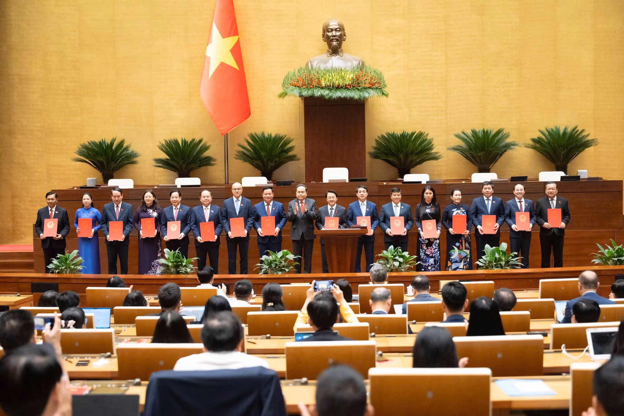 Quốc hội bầu kiện toàn bộ máy lãnh đạo của Quốc hội và các cơ quan thuộc Quốc hội -0