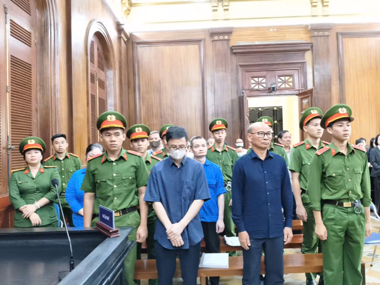 Xét xử vụ phù phép “biến” đất công thành đất tư -0