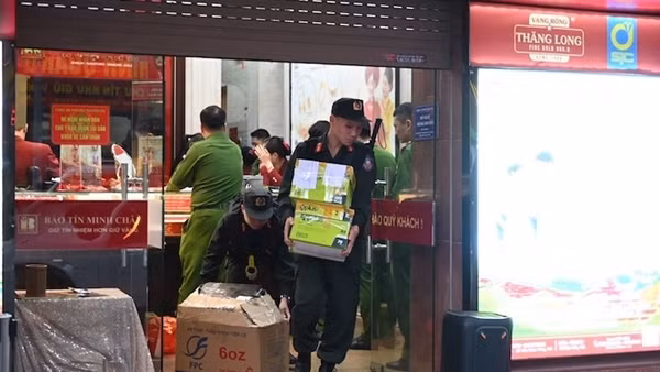 Khởi tố&nbsp;Tổng giám đốc Bảo Tín Minh Châu cùng con trai gây thiệt hại cho ngân sách Nhà nước 150 tỷ đồng