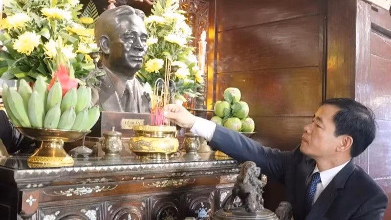 Kỷ niệm 119 năm Ngày sinh Tổng Bí thư Lê Duẩn -0