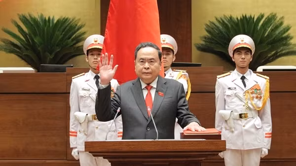 Chủ tịch Quốc hội khoá XVI tuyên thệ nhậm chức