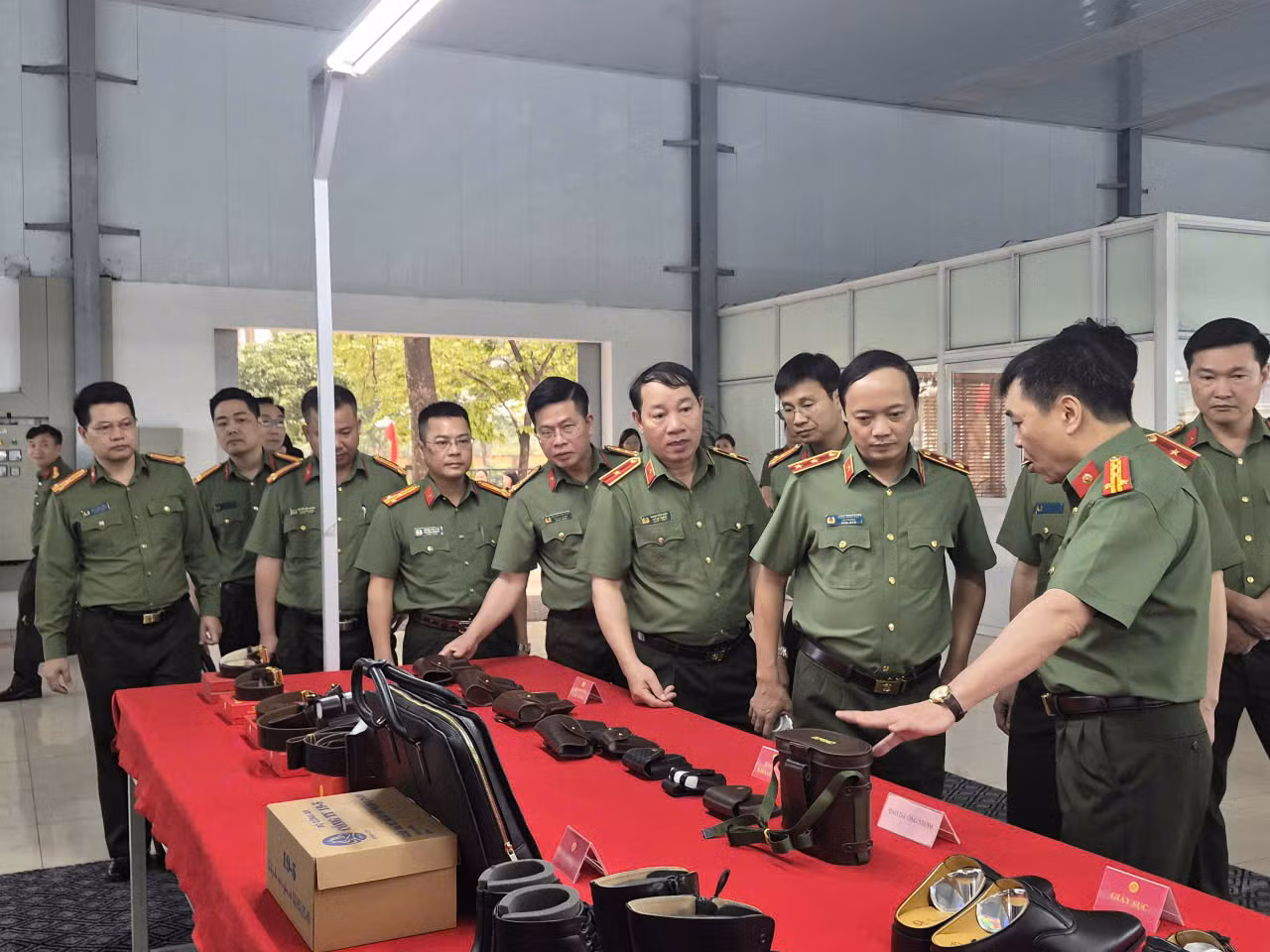 Tập trung mở rộng quy mô sản xuất, thị trường, phấn đấu tăng trưởng đạt 2 con số -0