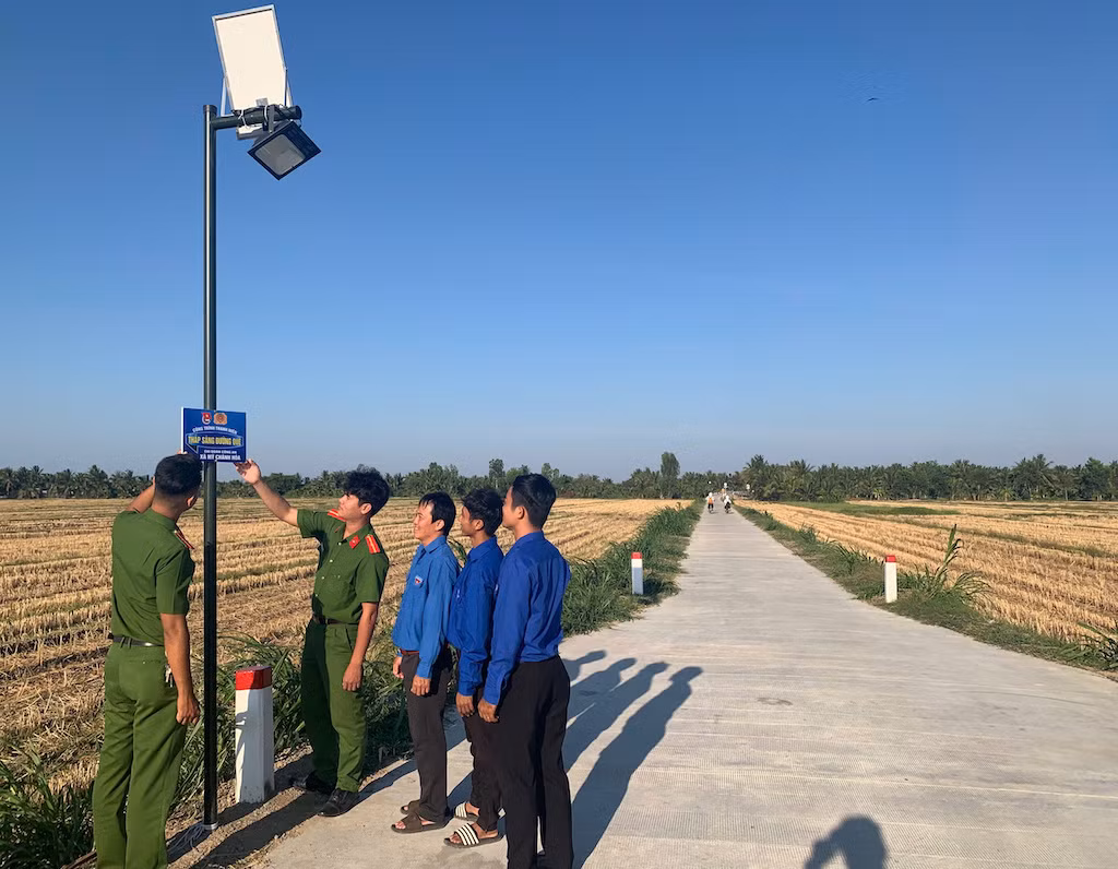 Lan tỏa phong trào thi đua “Ba nhất”: Phát huy sức trẻ Công an Vĩnh Long vì nhân dân phục vụ -0