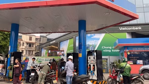 Giá xăng dầu trong nước đồng loạt giảm từ 15h30 chiều nay