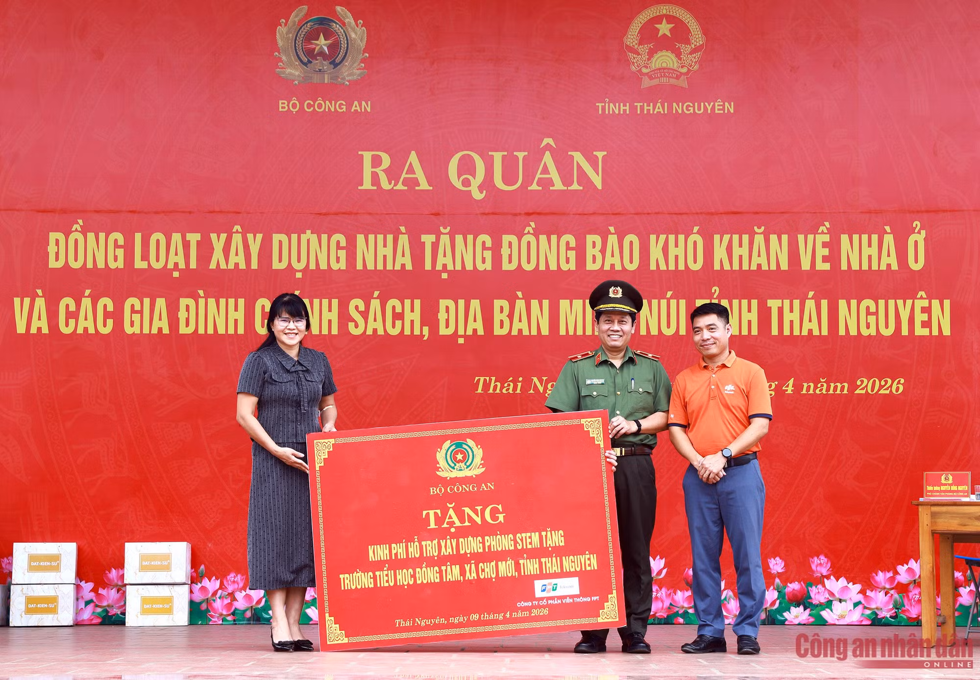 Từ những căn nhà nghĩa tình đến thế trận lòng dân vững chắc -0