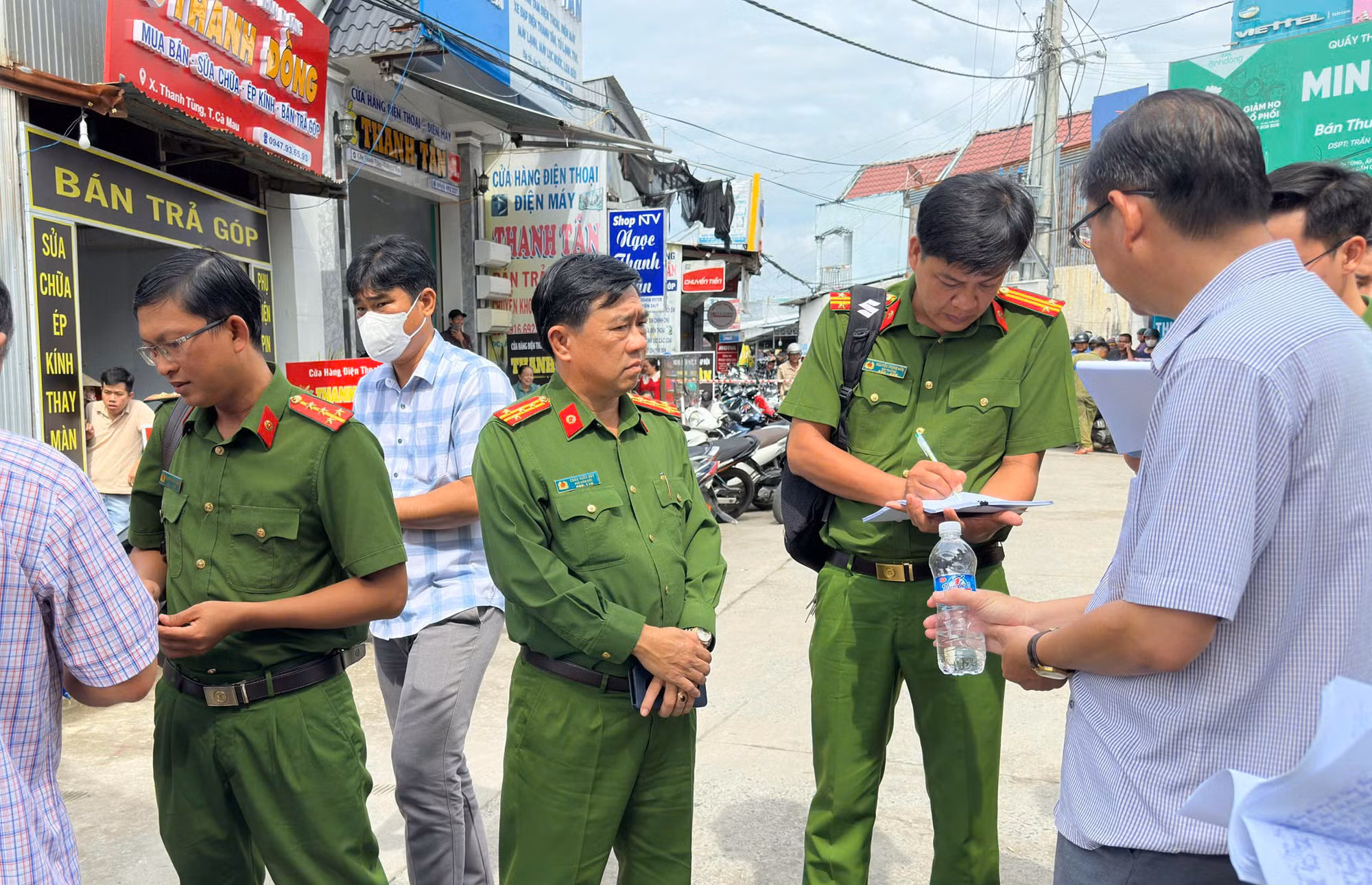 Vì cuộc sống bình yên nơi địa đầu cực Nam Tổ quốc -0