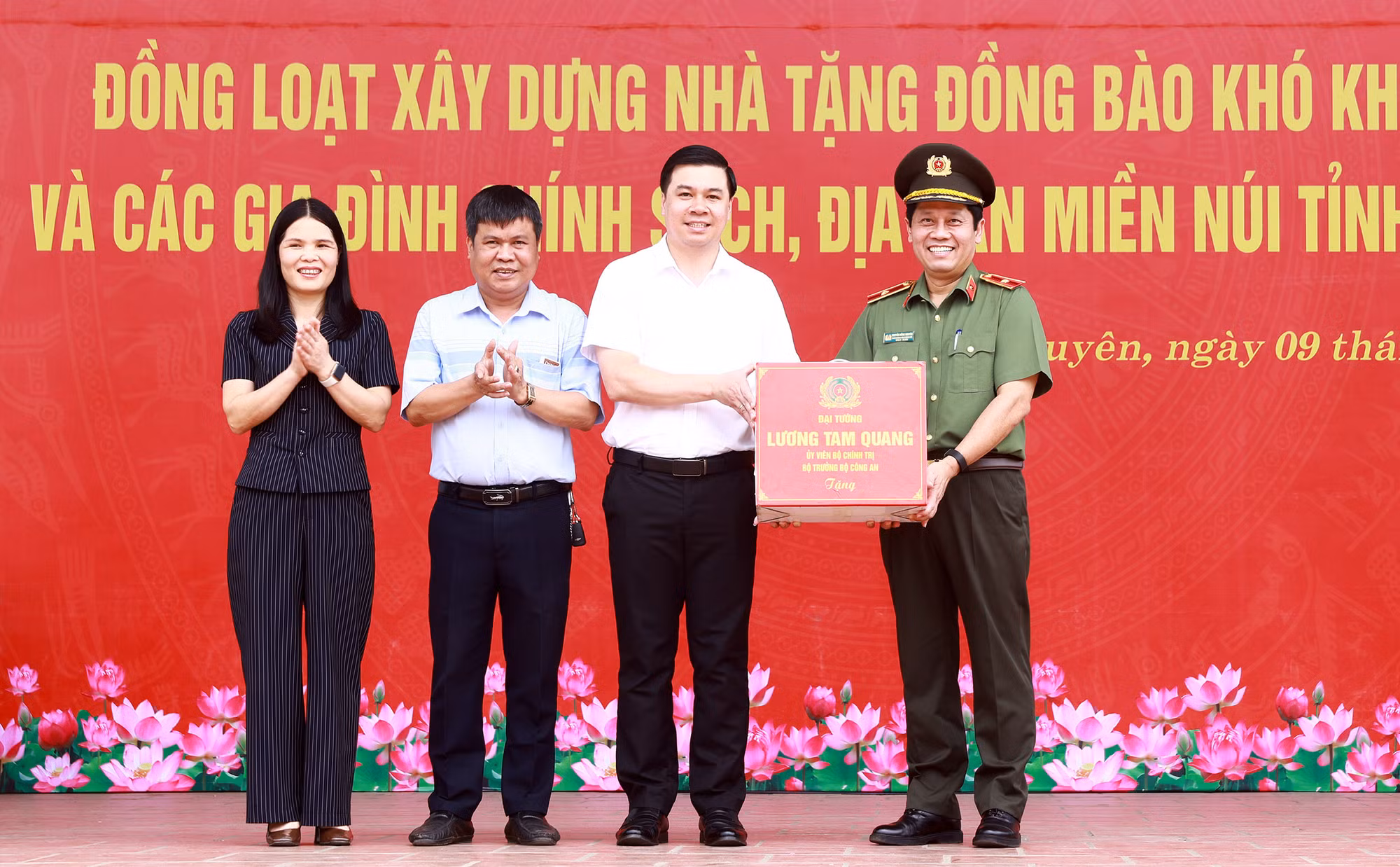 Từ những căn nhà nghĩa tình đến thế trận lòng dân vững chắc -0