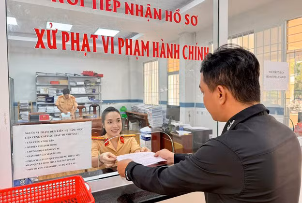 Cà Mau phát hiện gần 2.000 trường hợp vi phạm ATGT qua camera giám sát -0