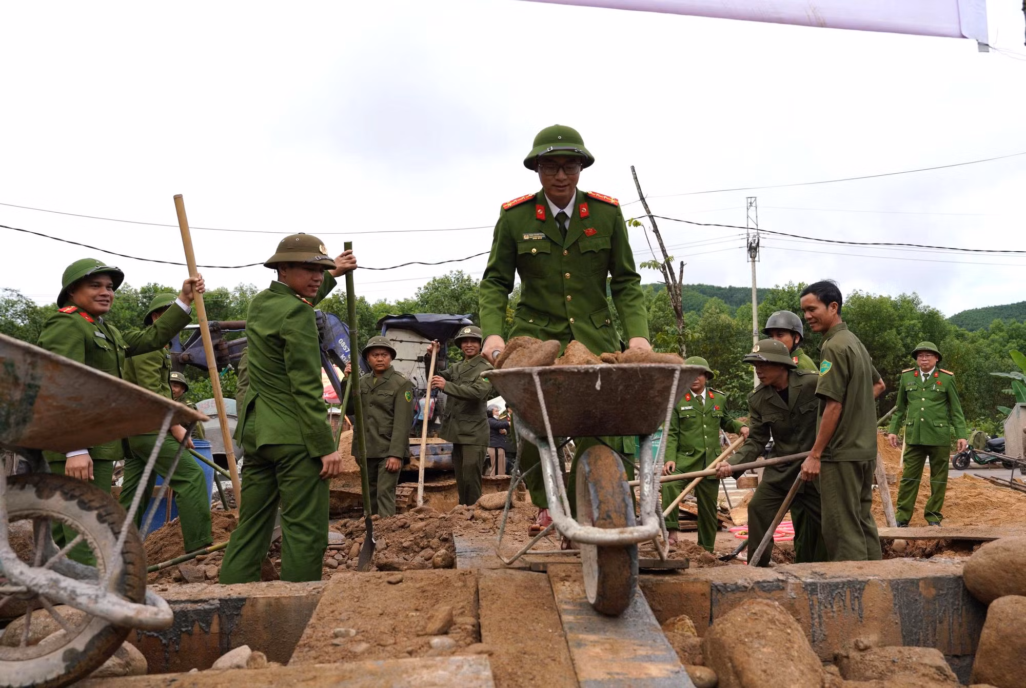 Công an TP Huế về đích thần tốc trong “Chiến dịch Quang Trung” -0