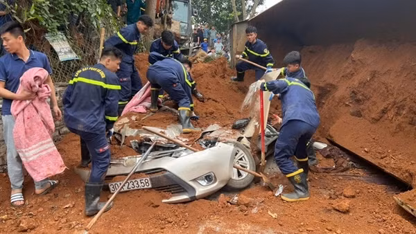 Tạm giam lái xe tải gây tai nạn khiến 2 người phụ nữ tử vong