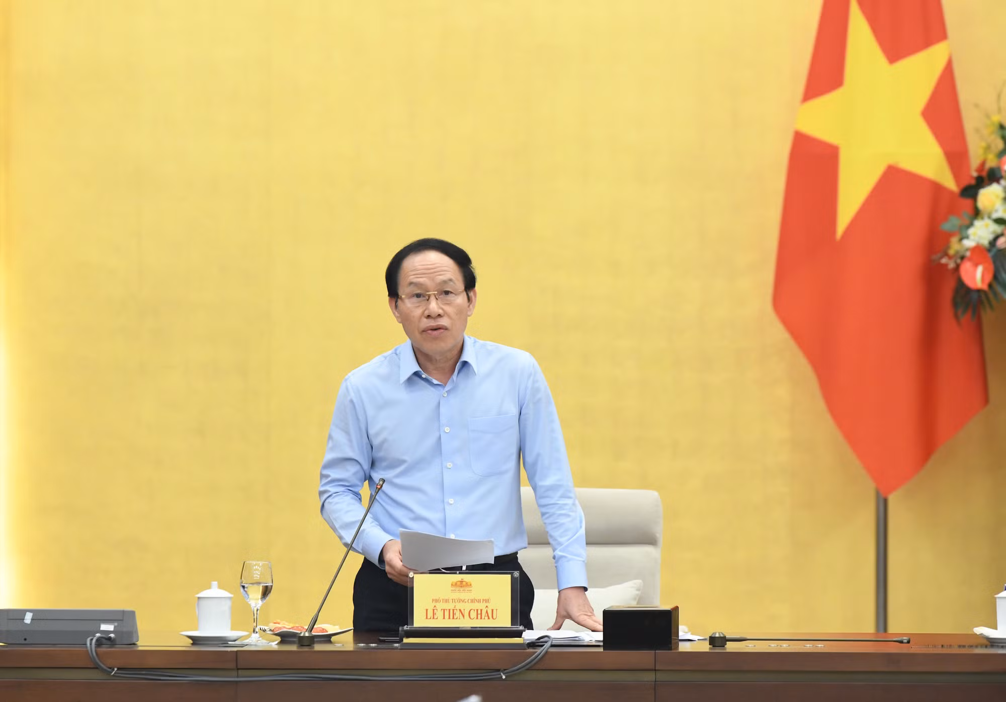 pho-thu-tuong-chinh-phu-le-tien-chaudsc_7713.jpg -0