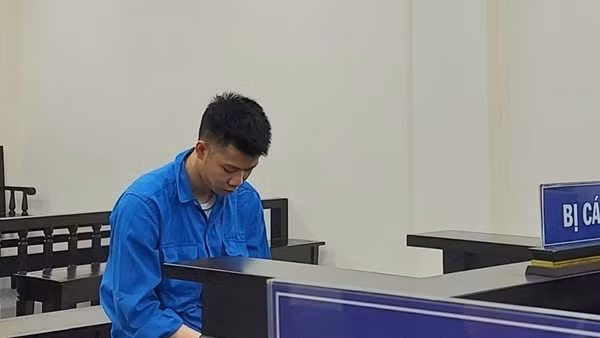 Tài xế trộm linh kiện điện tử gần 550 triệu đồng của công ty