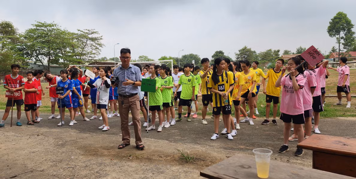 Gần 100 trẻ điếc bậc học phổ thông khẩn cầu nhiều nơi vì mất chỗ học -0
