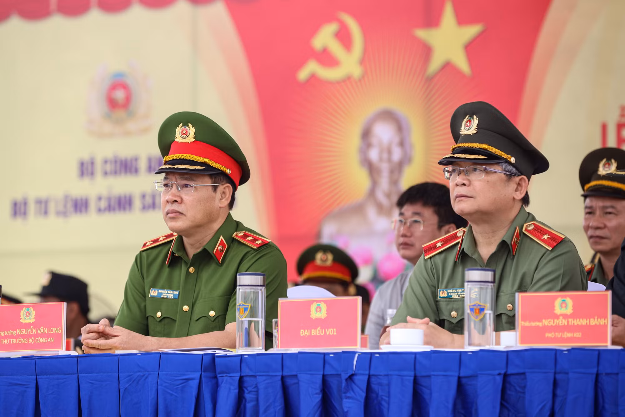 Huấn luyện nghiêm túc, thể hiện sức mạnh, tính chính quy, tinh nhuệ của lực lượng Cảnh sát cơ động -0