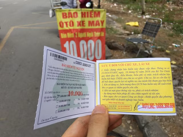 Kiến nghị bỏ quy định bắt buộc mua bảo hiểm xe máy -0