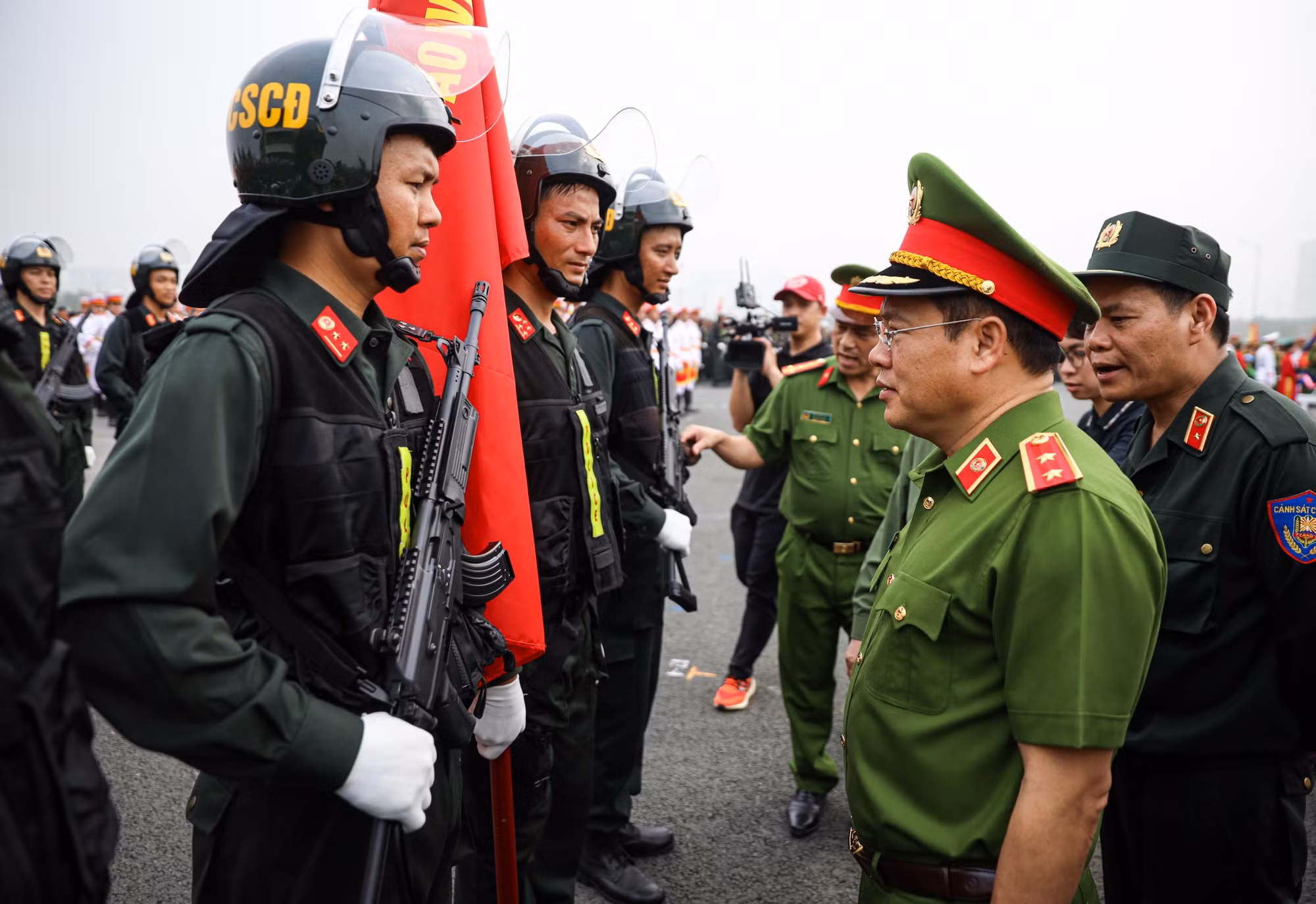 Huấn luyện nghiêm túc, thể hiện sức mạnh, tính chính quy, tinh nhuệ của lực lượng Cảnh sát cơ động -0