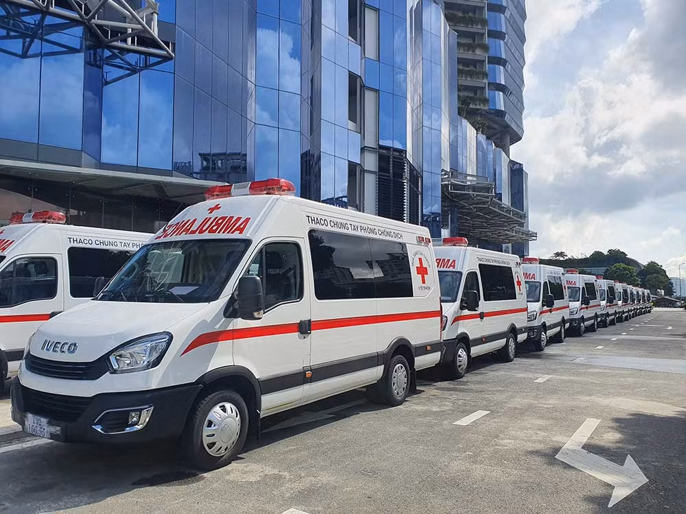 THACO tài trợ 30 xe cứu thương, 25 xe tiêm chủng cho TP Hồ Chí Minh -0