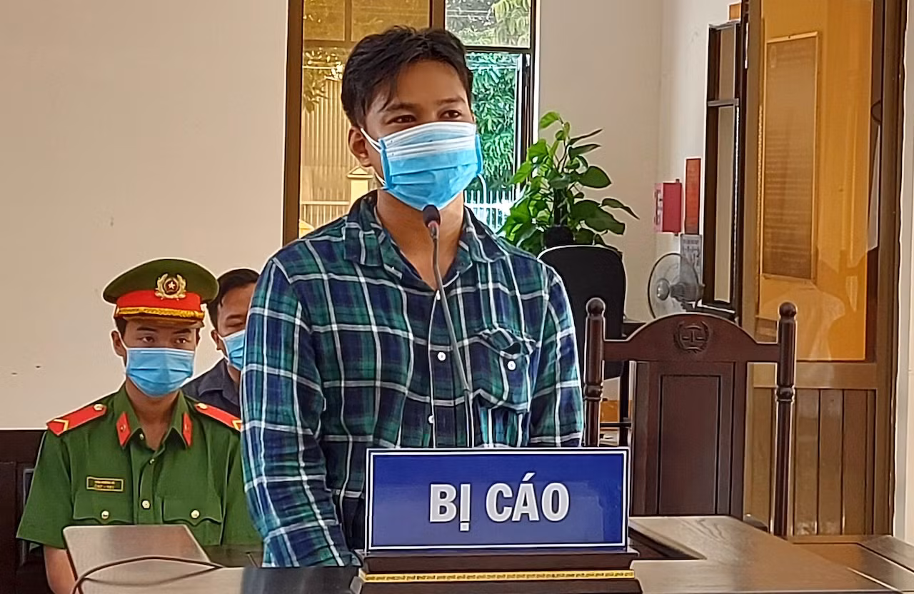 Lãnh 21 tháng tù vì đánh chốt trưởng Chốt kiểm soát phòng, chống dịch COVID-19 -0