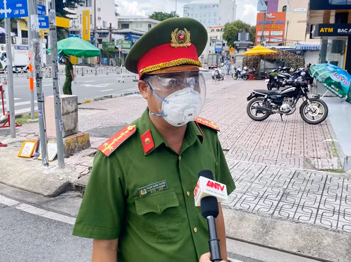 Những người lính vượt khó khăn giữa đại dịch -0