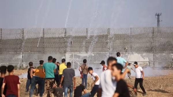 Người Palestine và cảnh sát Israel đụng độ ở Đền Al-Aqsa ảnh 4