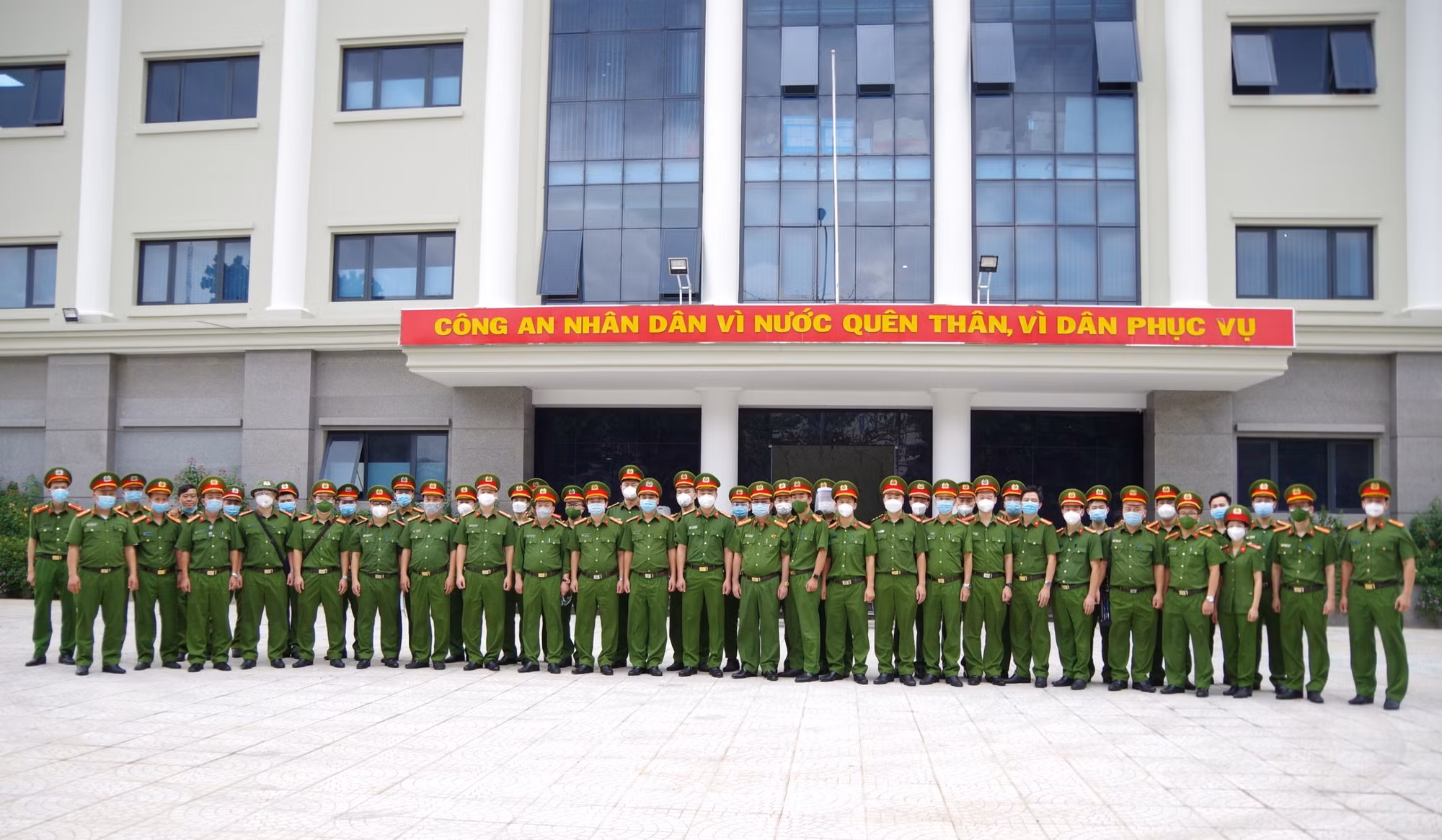 Cục Cảnh sát QLHC về TTXH bàn giao CBCS thực hiện nhiệm vụ phòng, chống dịch COVID-19 -0