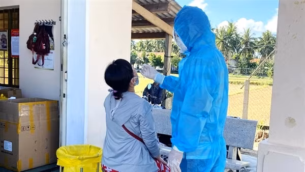 Nhiều hệ lụy khi F0 tự điều trị thuốc kháng virus, thuốc chống đông ảnh 3