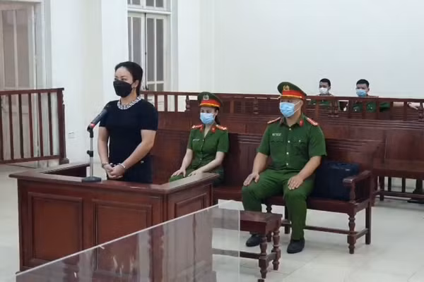 Chủ quán hát vi phạm phòng chống dịch lĩnh 12 tháng tù -0