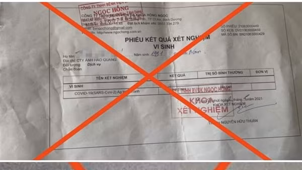 Làm giấy tờ giả bán cho người muốn "thông chốt" ảnh 5